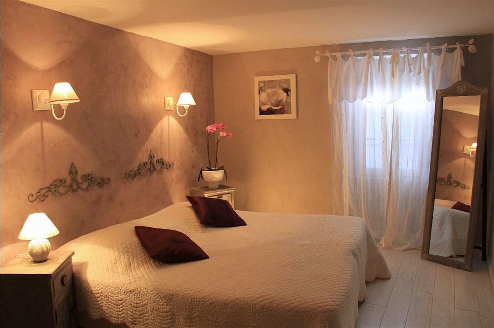 מלון Murs  Le Crillon מראה חיצוני תמונה