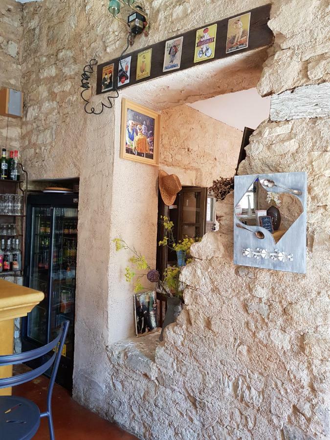 מלון Murs  Le Crillon מראה חיצוני תמונה